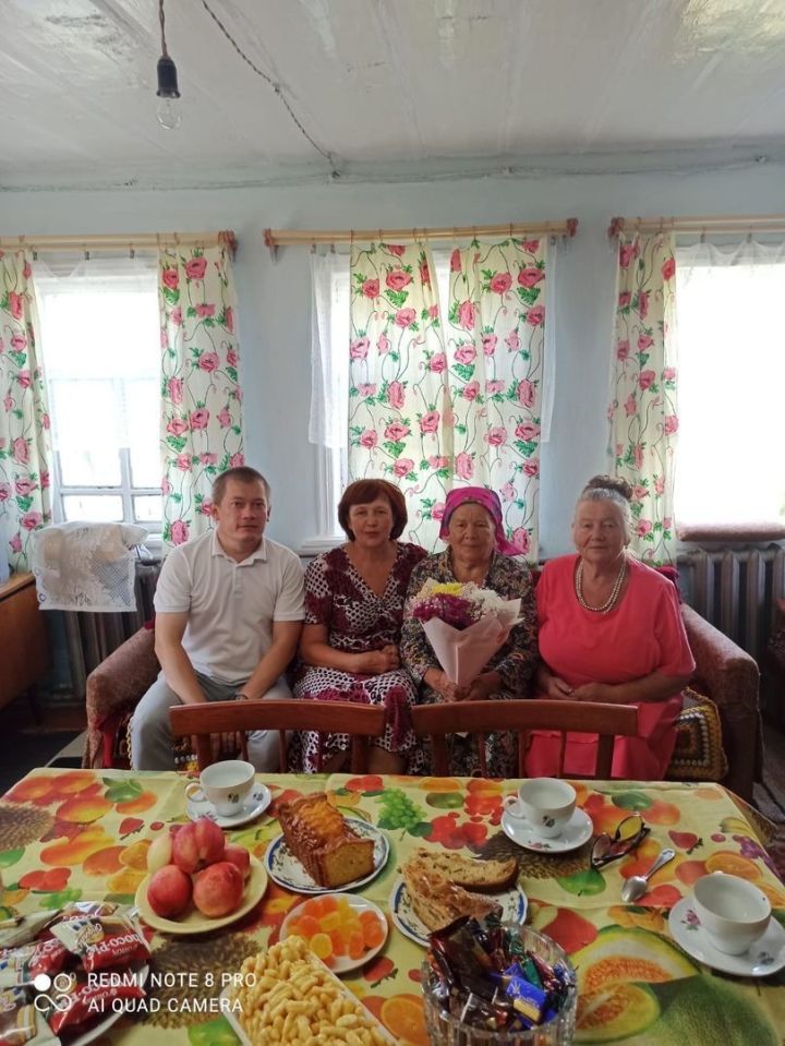 Ветеран труда Анна Талакова отметила 90-летие&nbsp;