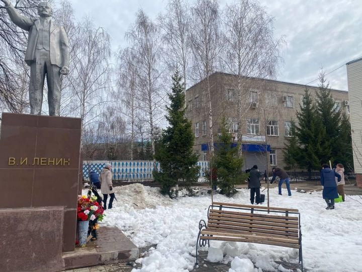 В Менделеевске продолжается санитарно-экологический двухмесячник