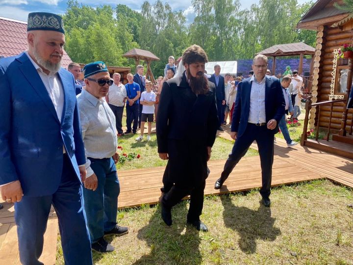Менделеевское подворье на республиканском Сабантуе посетил президент республики Рустам Минниханов
