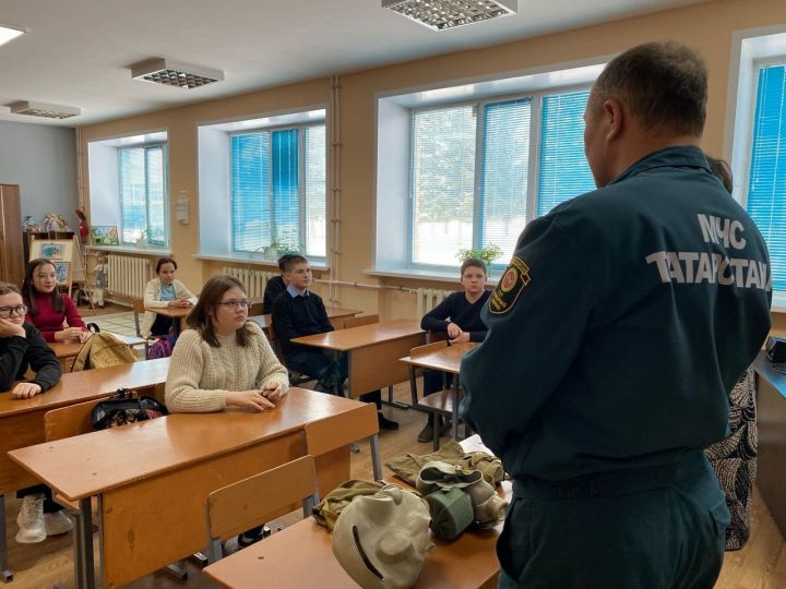 Менделеевским школьникам рассказали, как действовать в случае чрезвычайных ситуаций