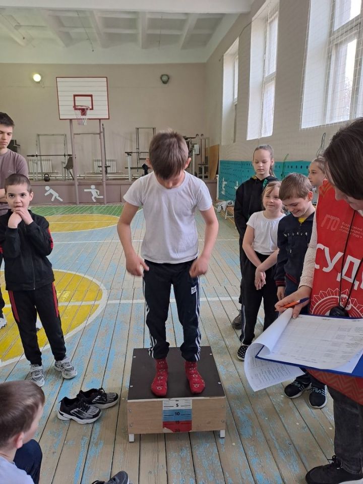 В Тат.Челниской школе провели День ГТО