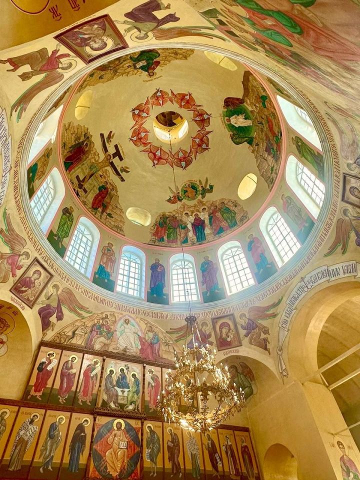 В Богоявленском храме завершился ремонт крыши