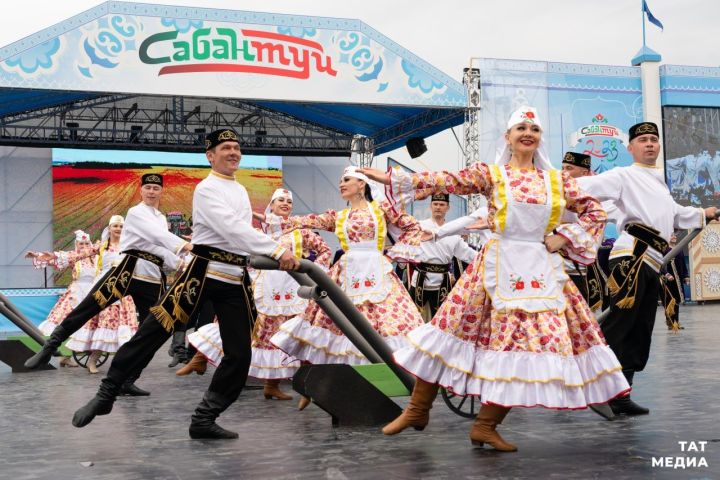 Стало известно, кто выступит в честь Сабантуя в разных районах Татарстана