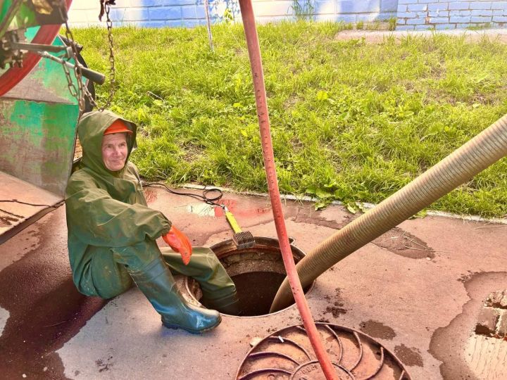 Компания «Параметр» продолжает работу по очищению систем водоотведения в Менделеевске