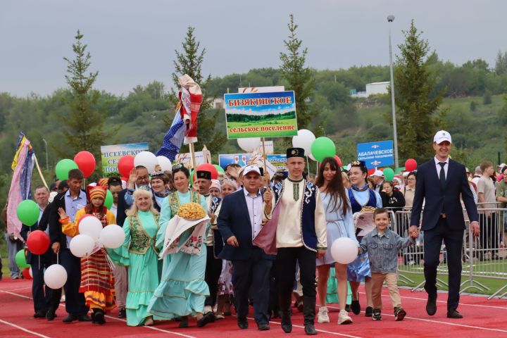 Национальные подворья, состязания, игры, концерт: менделеевцы весело, ярко и дружно отметили национальный татарский праздник Сабантуй