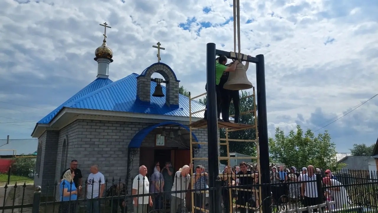 Новый колокол на звоннице в Сетяково