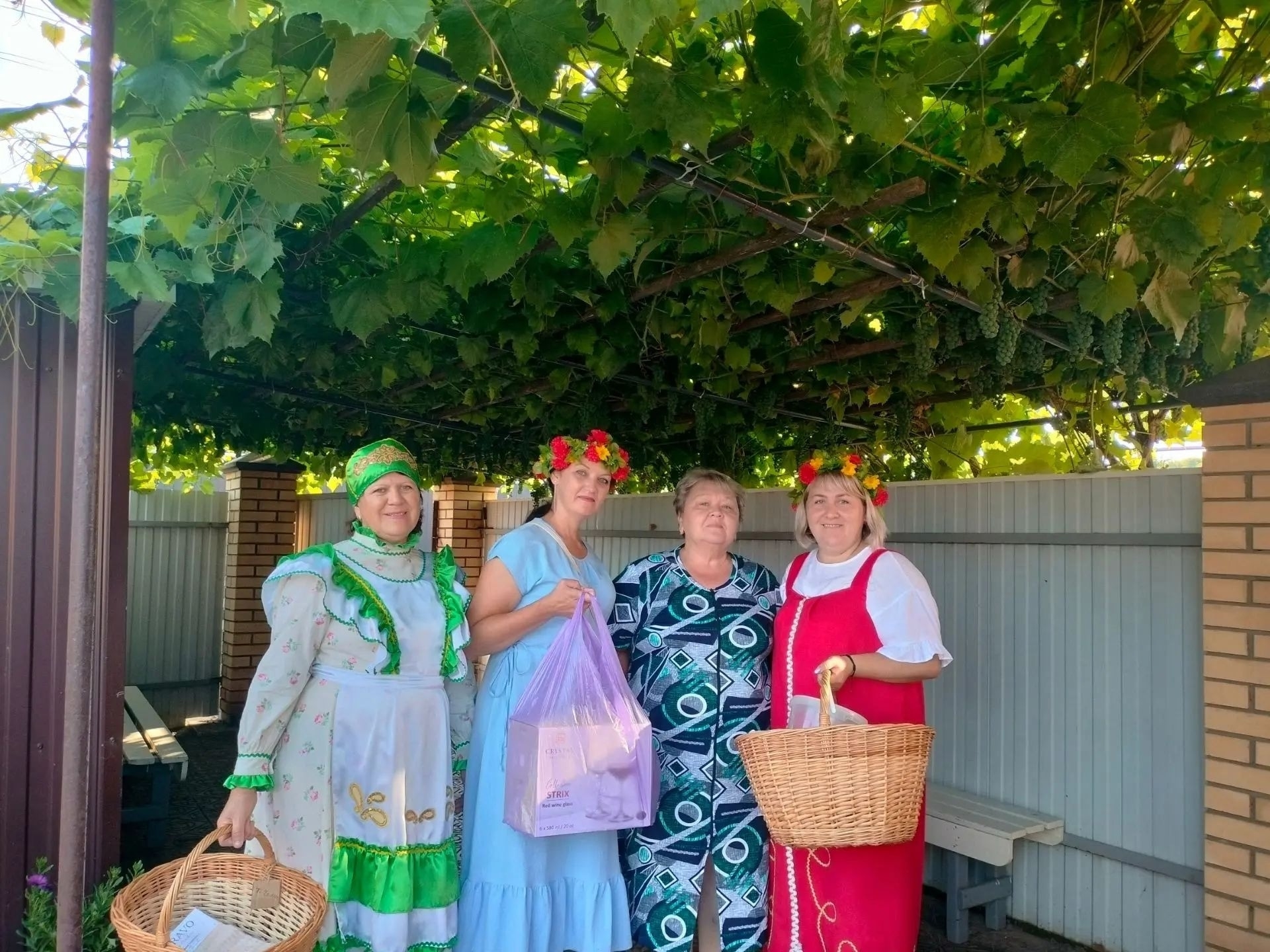 В Татарских Челнах собрали подарки ко Дню села