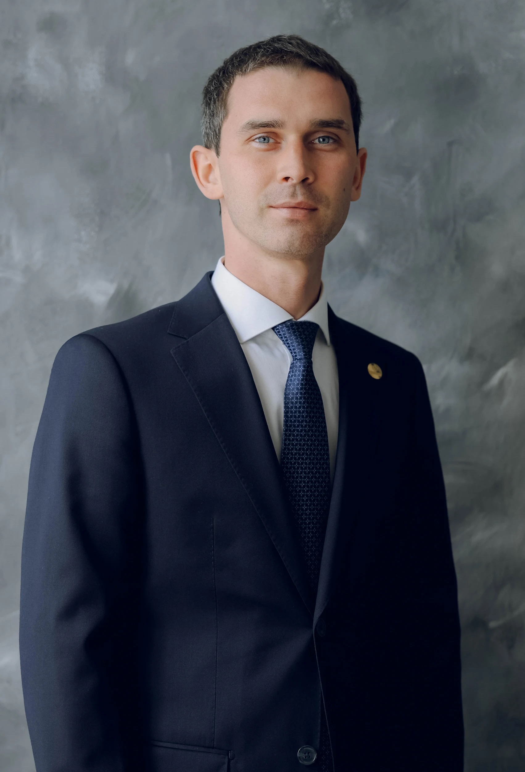 Роберт Искандаров
