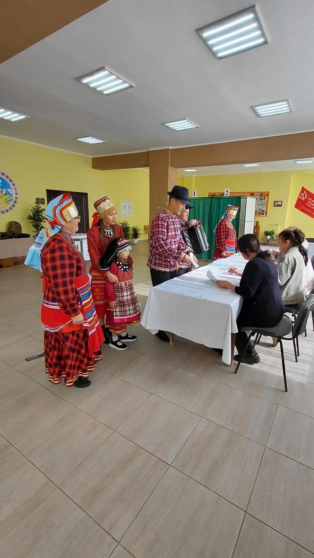 Семья Япаевых на выборах