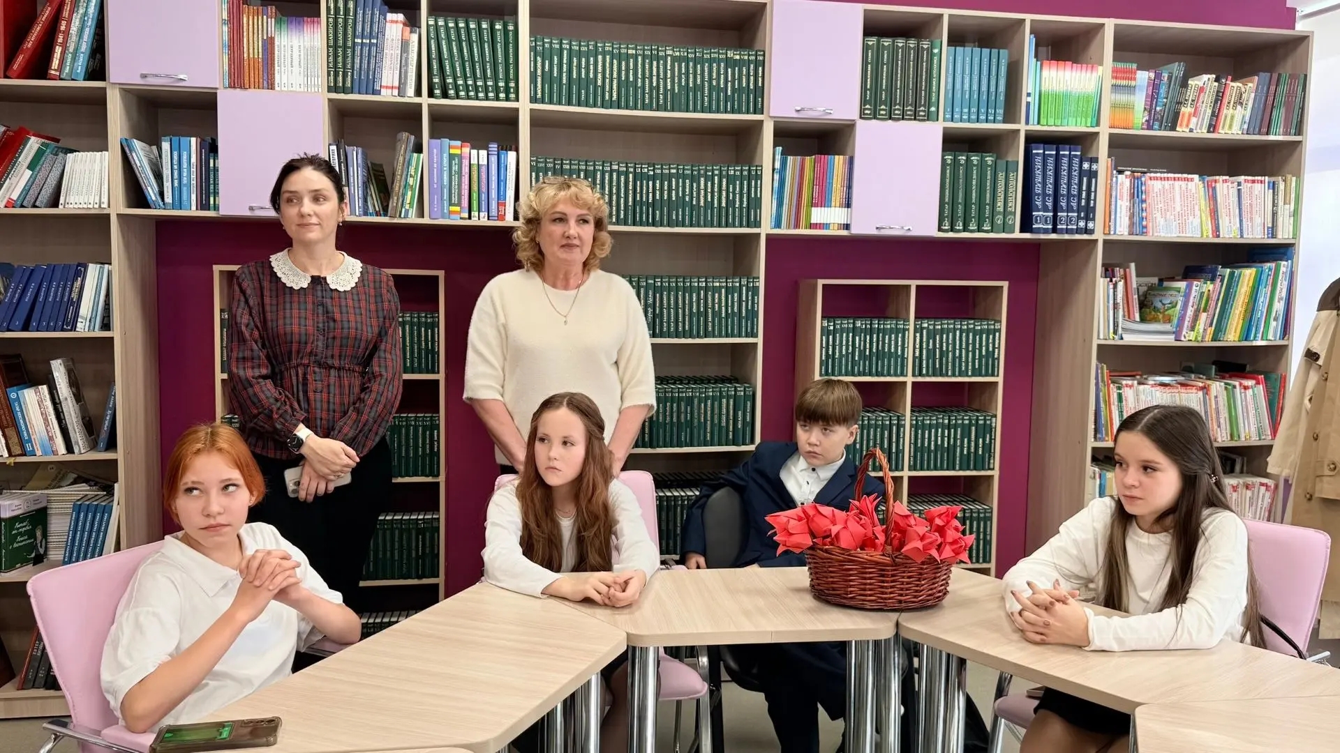 Бабушки и школьники Менделеевска поговорили о ценностях и семье