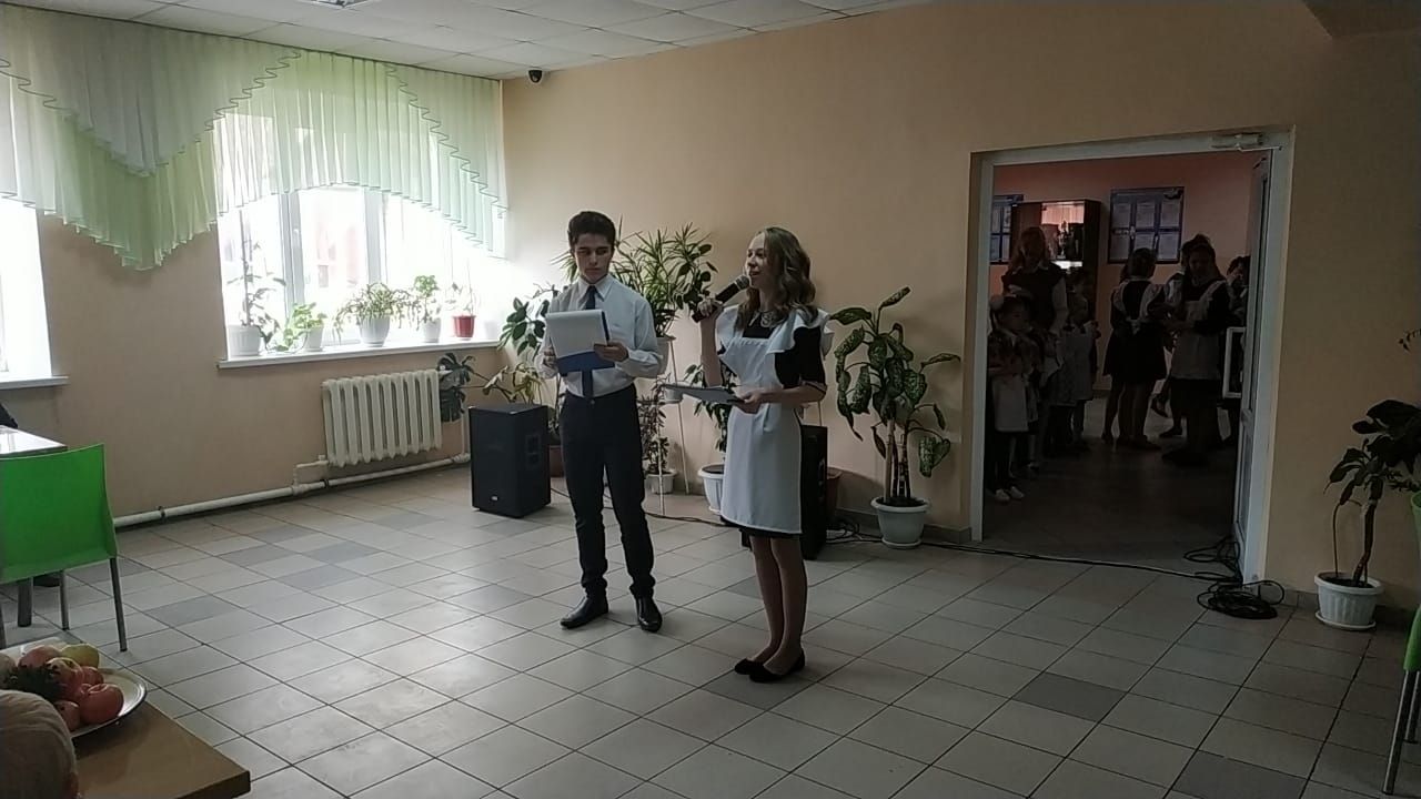 В школе №2 прошел концерт в рамках месячника пожилых для жителей ТОС «Поселок»