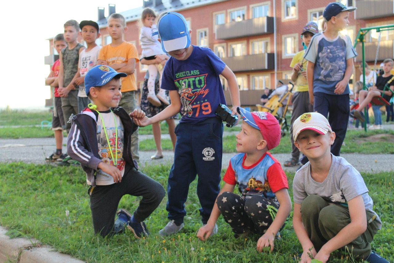 «А у нас во дворе»: как жители Татарстана 5, 5а и 9 отметили праздник двора