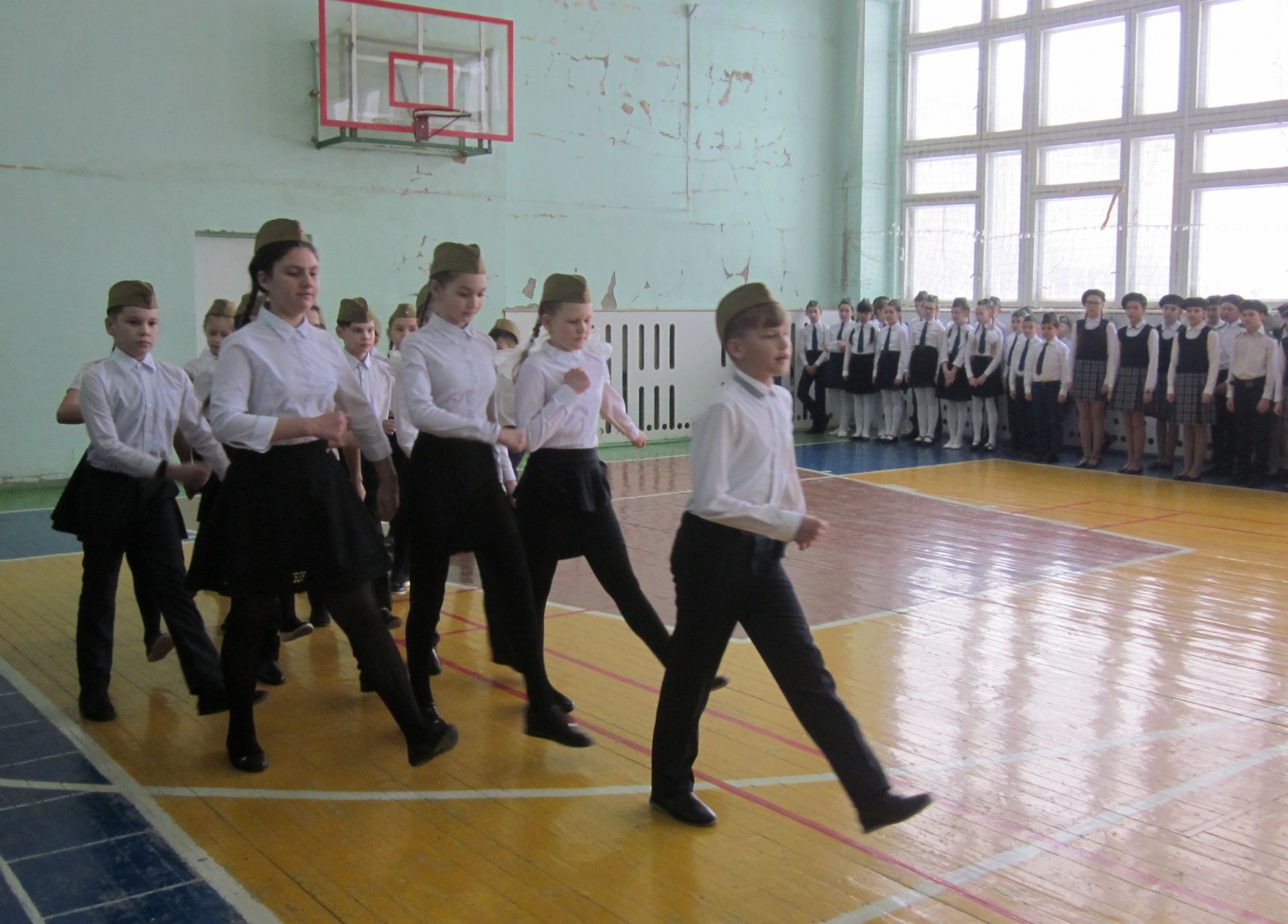 В школе №3 прошёл школьный этап муниципального конкурса смотра строя и песни