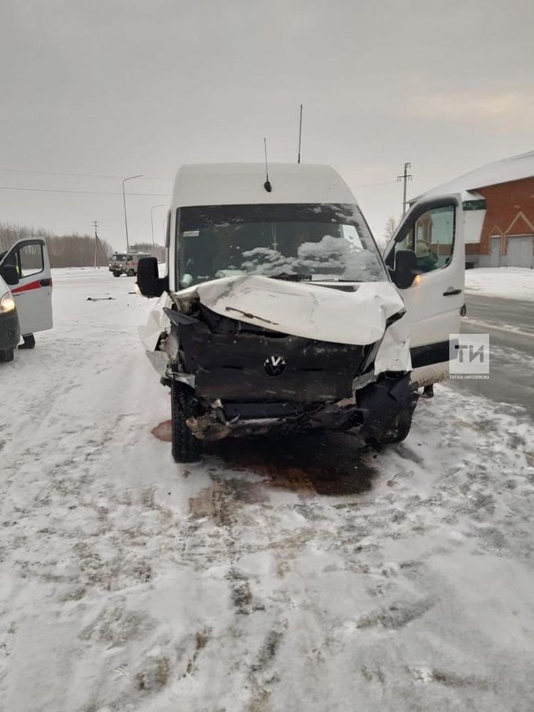 В Менделеевске в аварии пострадала женщина