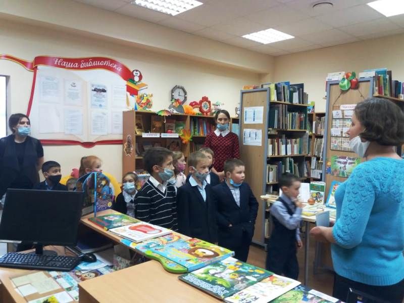 В Менделеевске прошла экскурсия по детской библиотеке