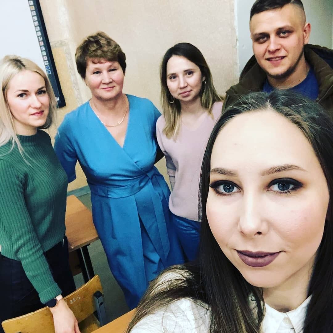 Пять юбилейных выпусков собрались в средней школе № 4 Менделеевска