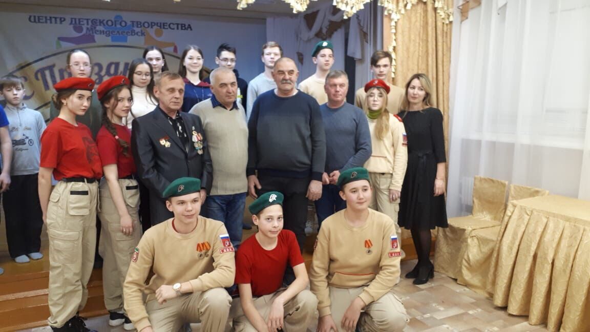 В Менделеевске прошла встреча ветеранов афганской войны с молодым поколением