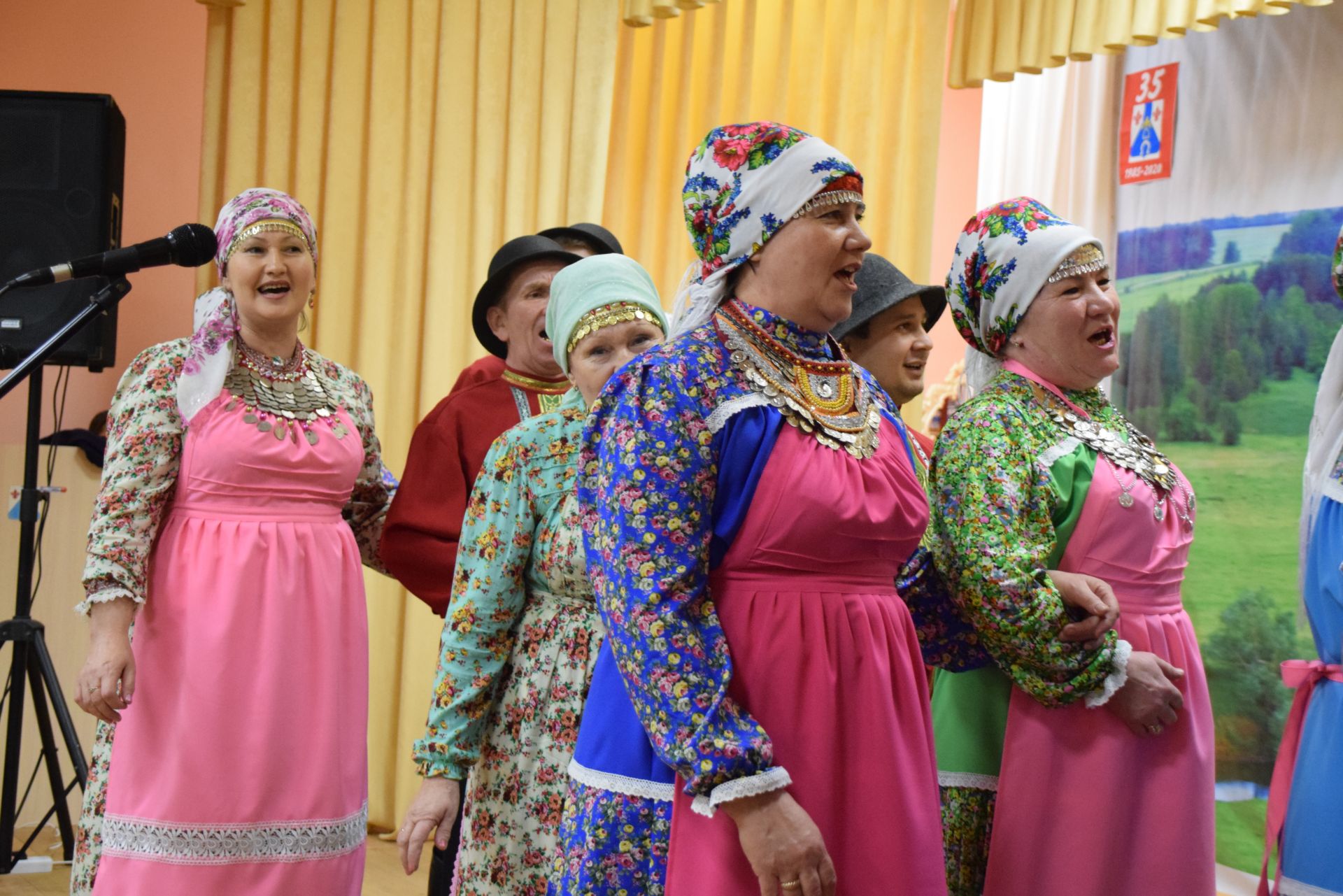 Фестиваль народного творчества продолжает шествие по Менделеевскому району