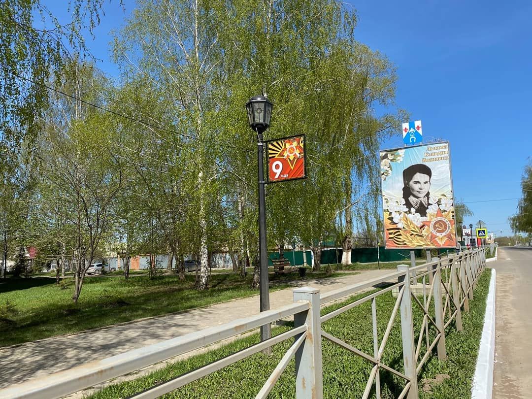 В Менделеевске появились баннеры к 9 мая