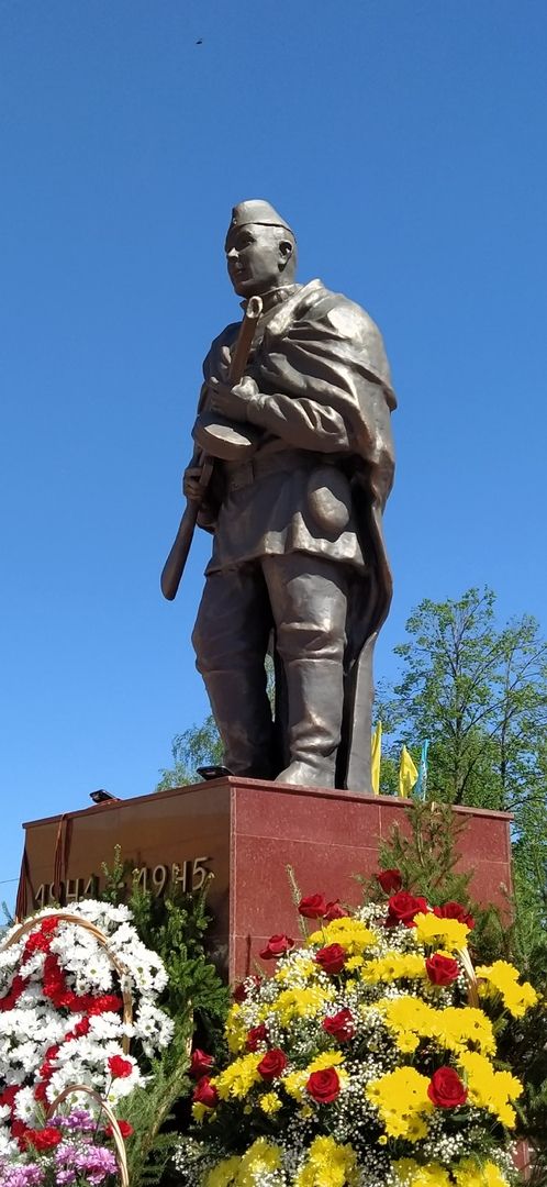Менделеевскида 9 майда Билгесез солдат һәйкәле ачылды