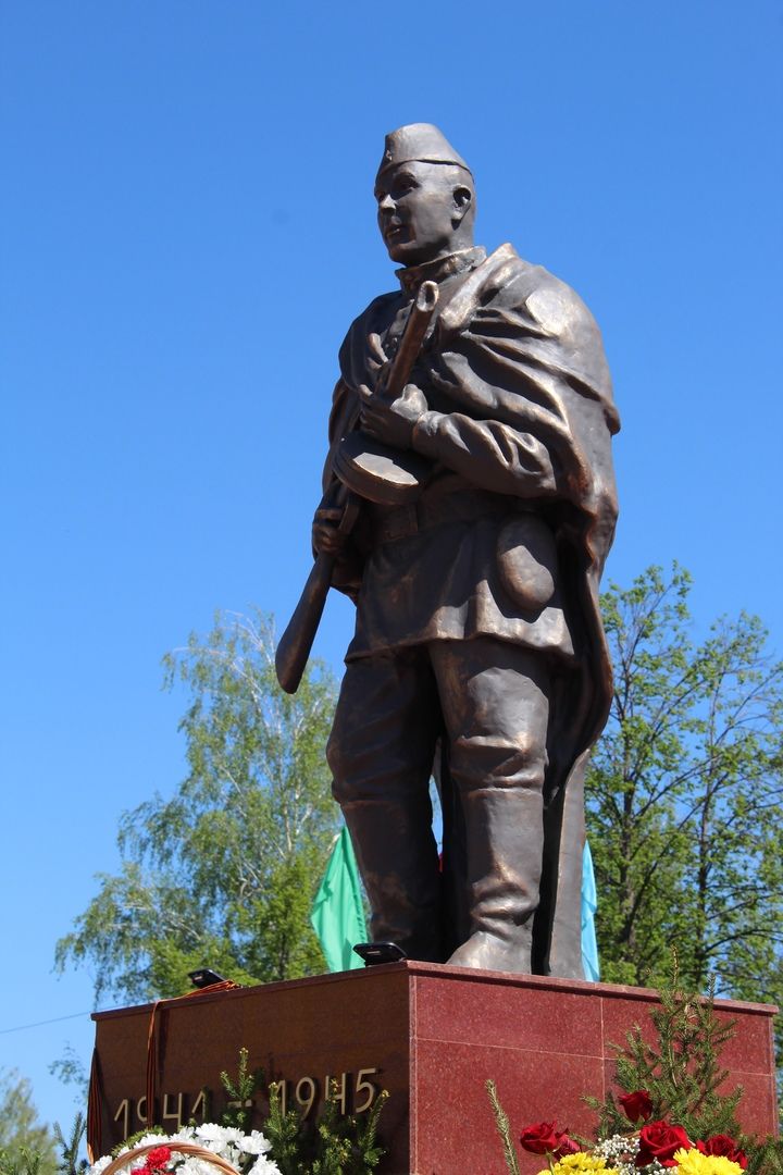 В&nbsp;Менделеевске 9&nbsp;мая открыли памятник Неизвестному солдату