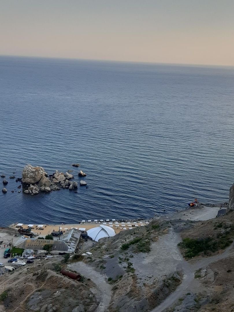 Юлия Зырянова: «Крымские красоты, волнующееся море и 40-градусная жара. Отдых удался»