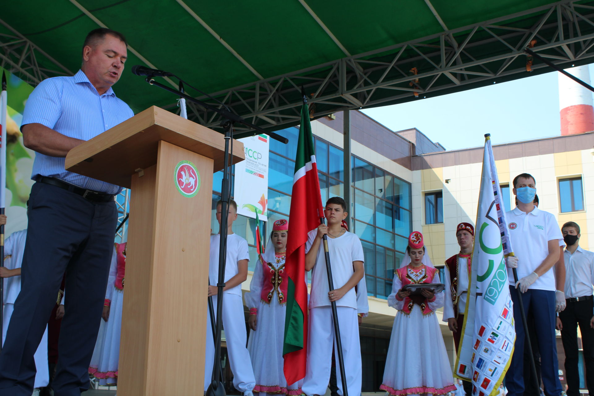 Менделеевск закрепил свою нашивку на флаге 100-летия ТАССР