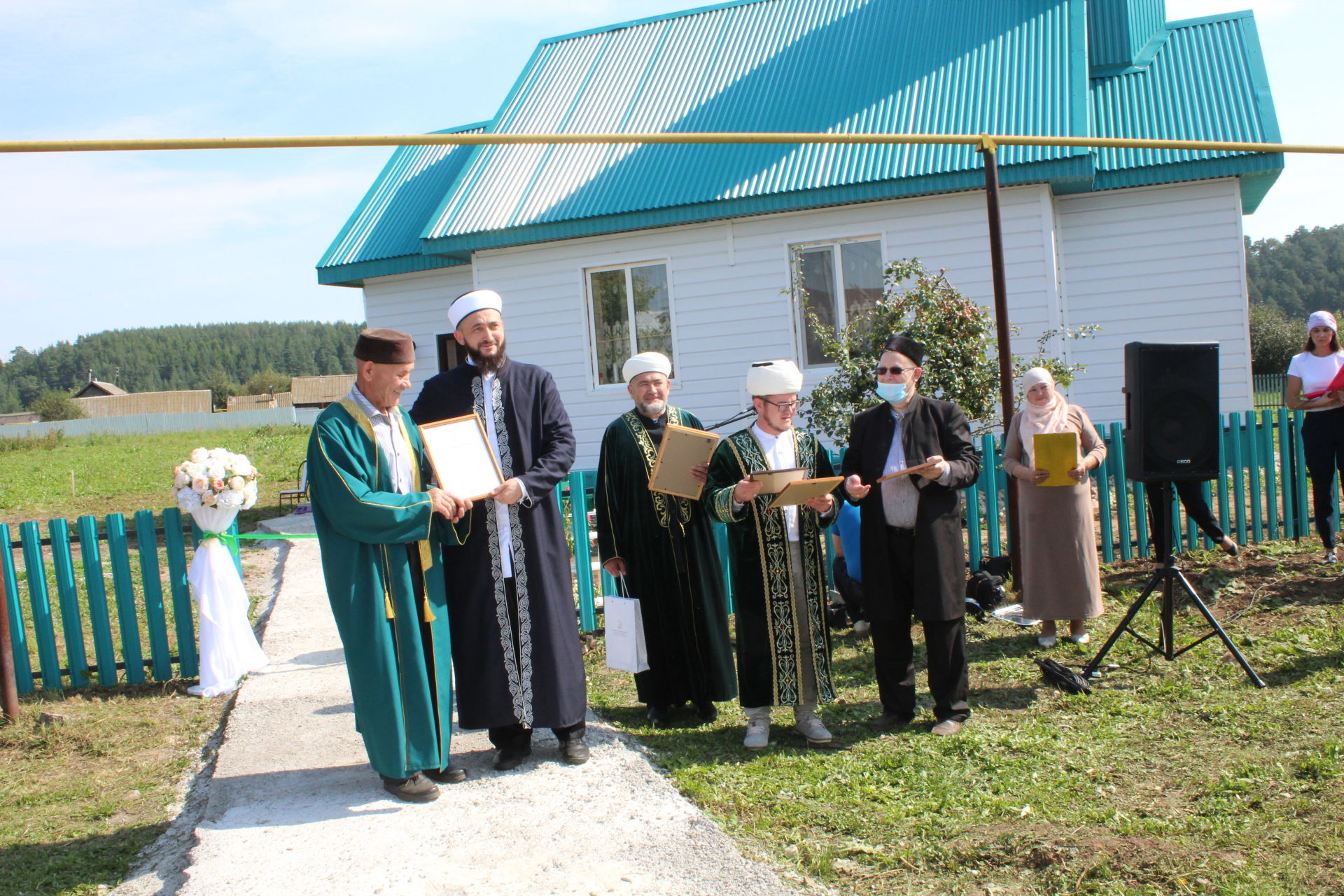 В деревне Татарский Ахтиял открыли мечеть
