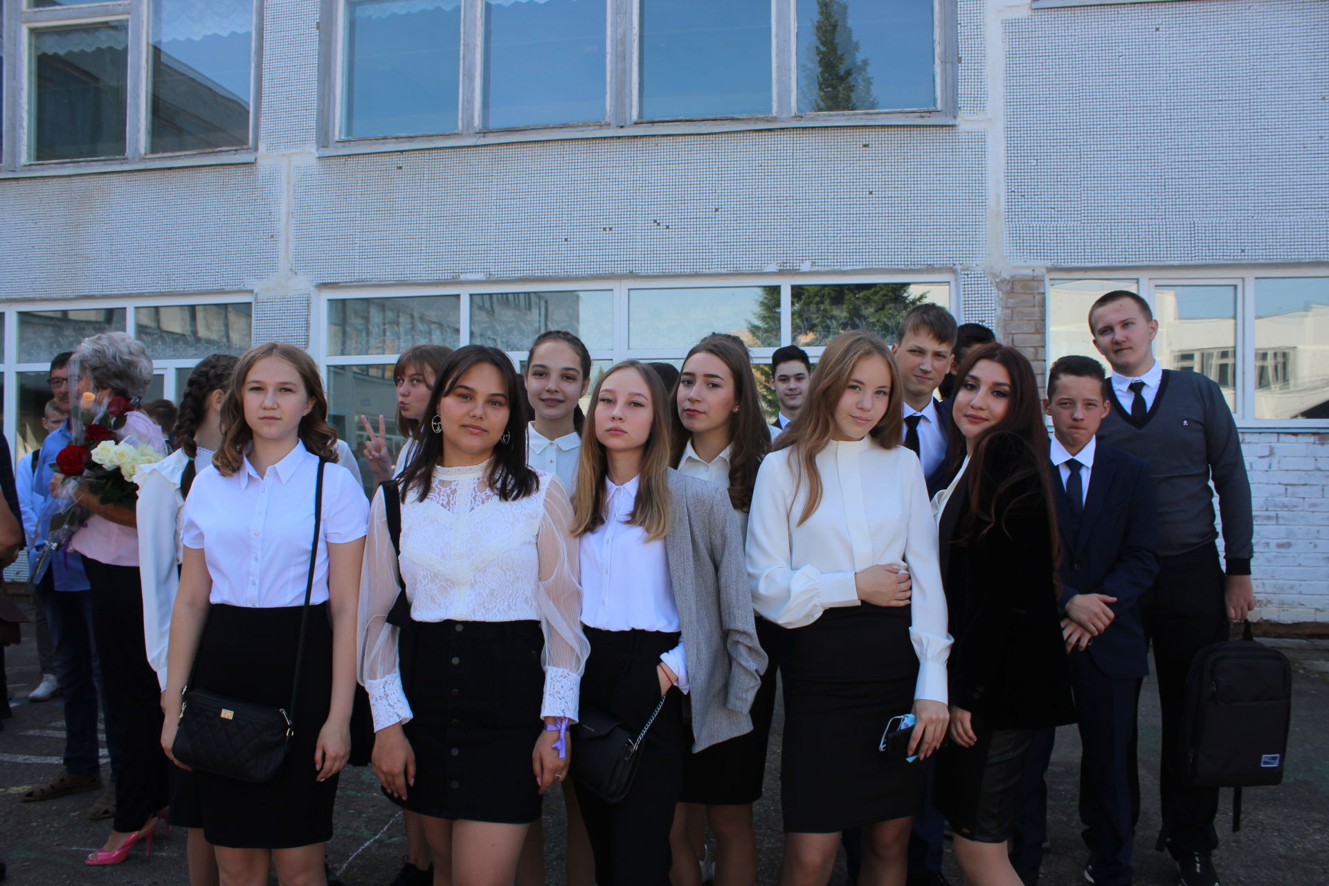 В школе № 3 Менделеевска дан первый звонок 2020-2021 учебного года
