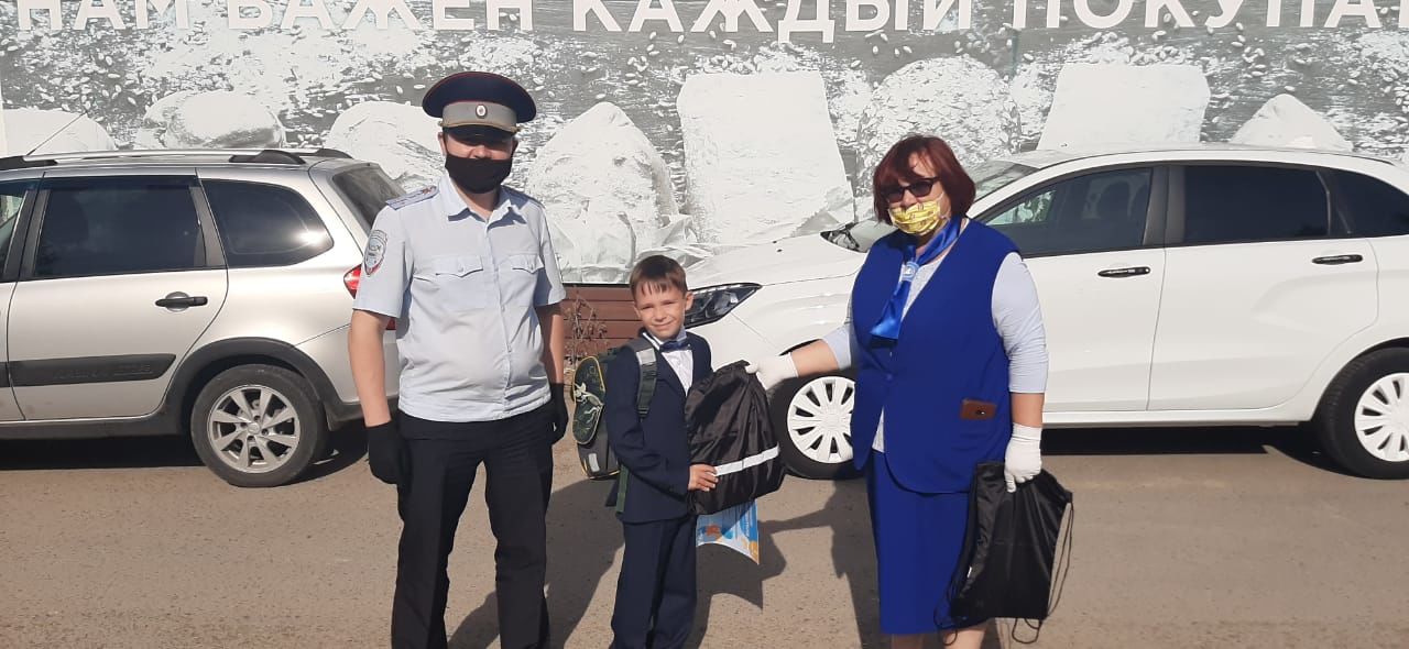 В Менделеевске прошла акция «Ребенок — главный пассажир!»