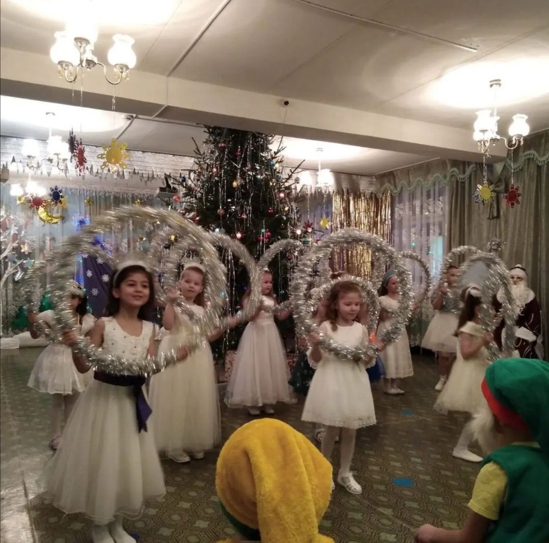 Воспитанники детского сада «Крепыш» окунулись в атмосферу новогодней сказки