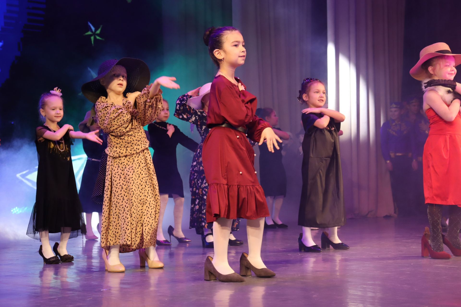 Шаяновцы вместе со сказочными героями увлекли зрителей в волшебный мир танца