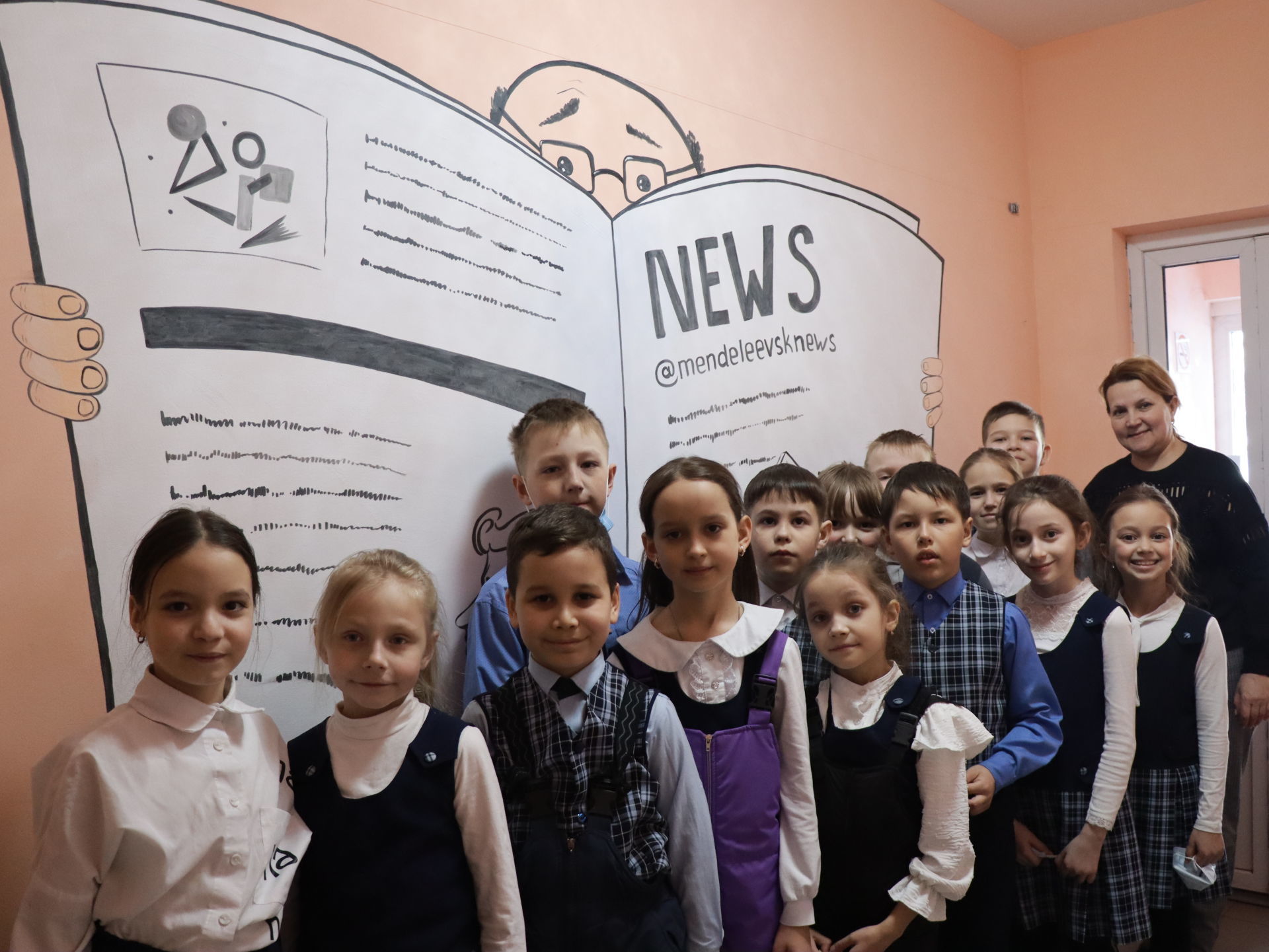 На экскурсии в редакции учащимся 7 школы рассказали как создается газета