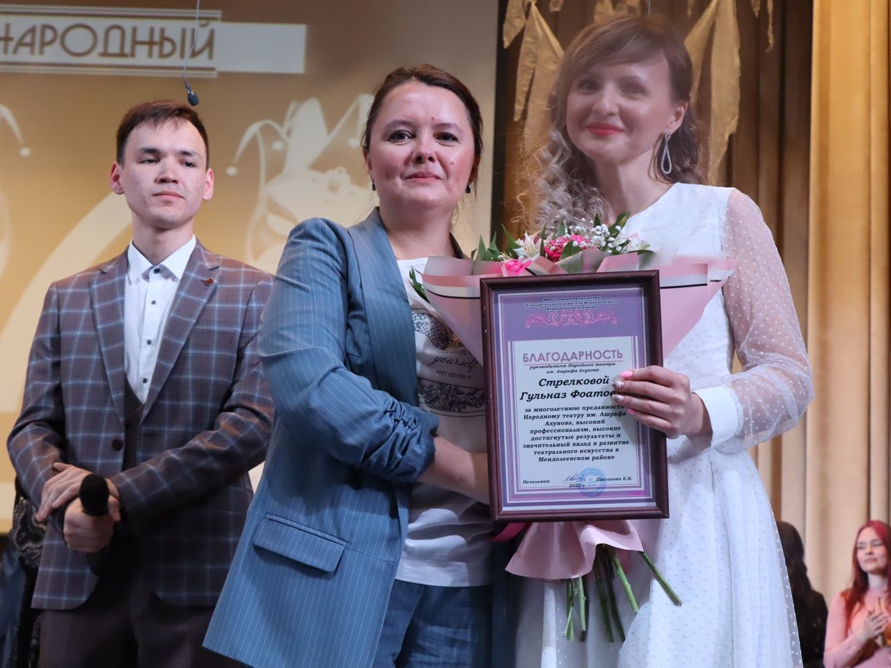 Артисты театра имени А. Ахунова эмоционально и реалистично представили спектакль-мюзикл «Будем жить»