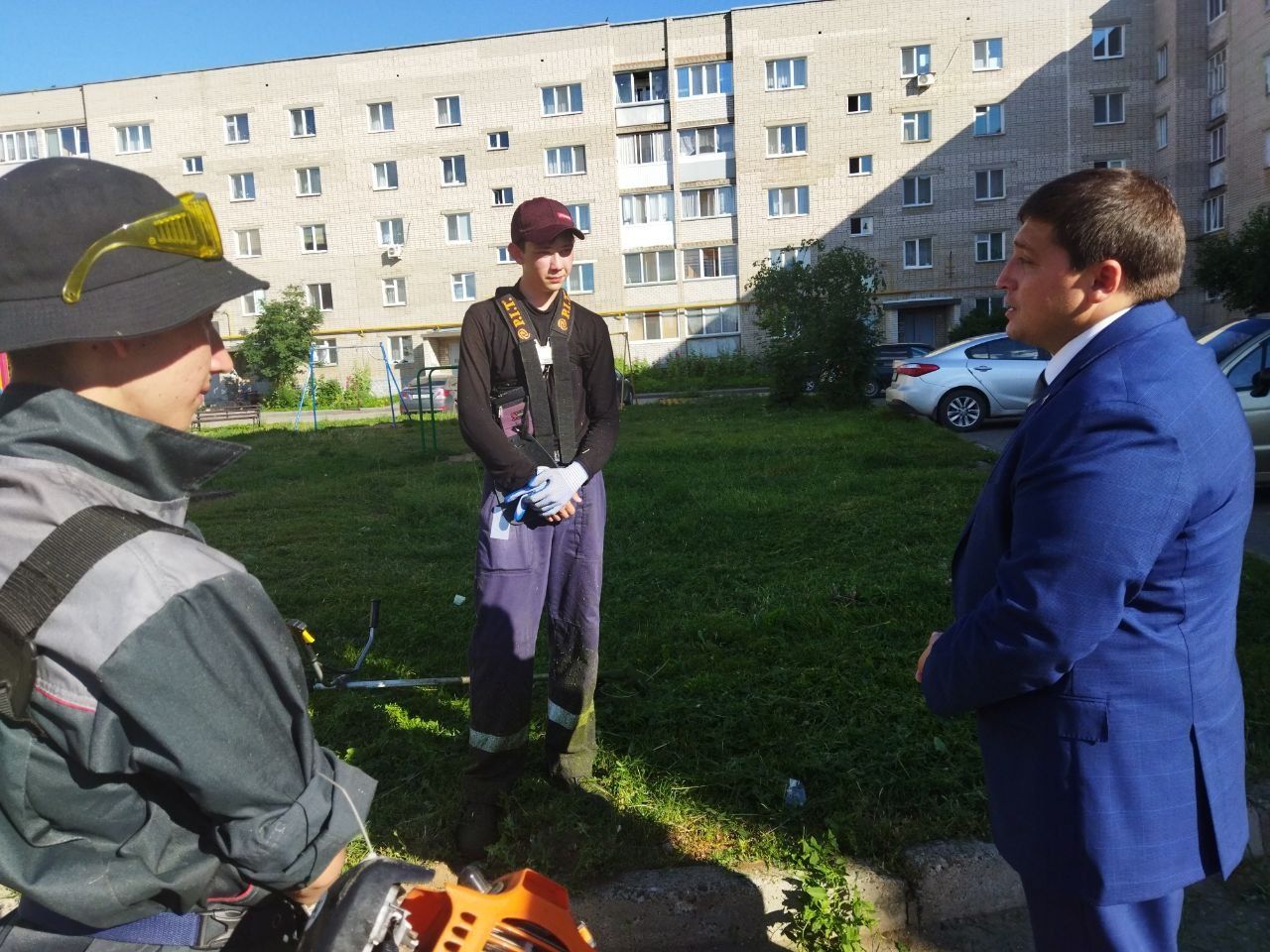 Радмир Беляев пригласил юных менделеевских озеленителей на «Гонку героев»