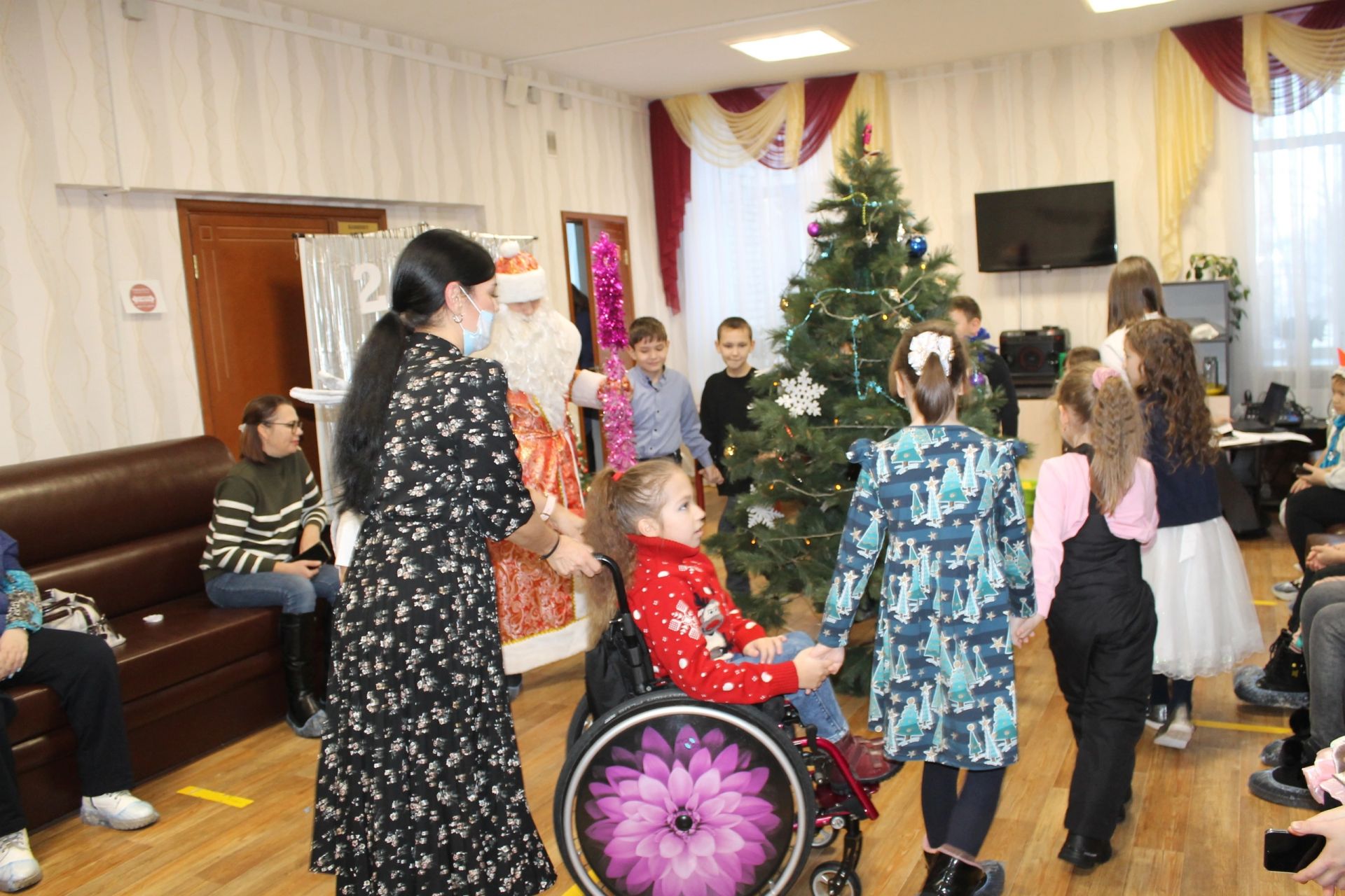 В КЦСОН «Берег Надежды» провели новогоднее мероприятие
