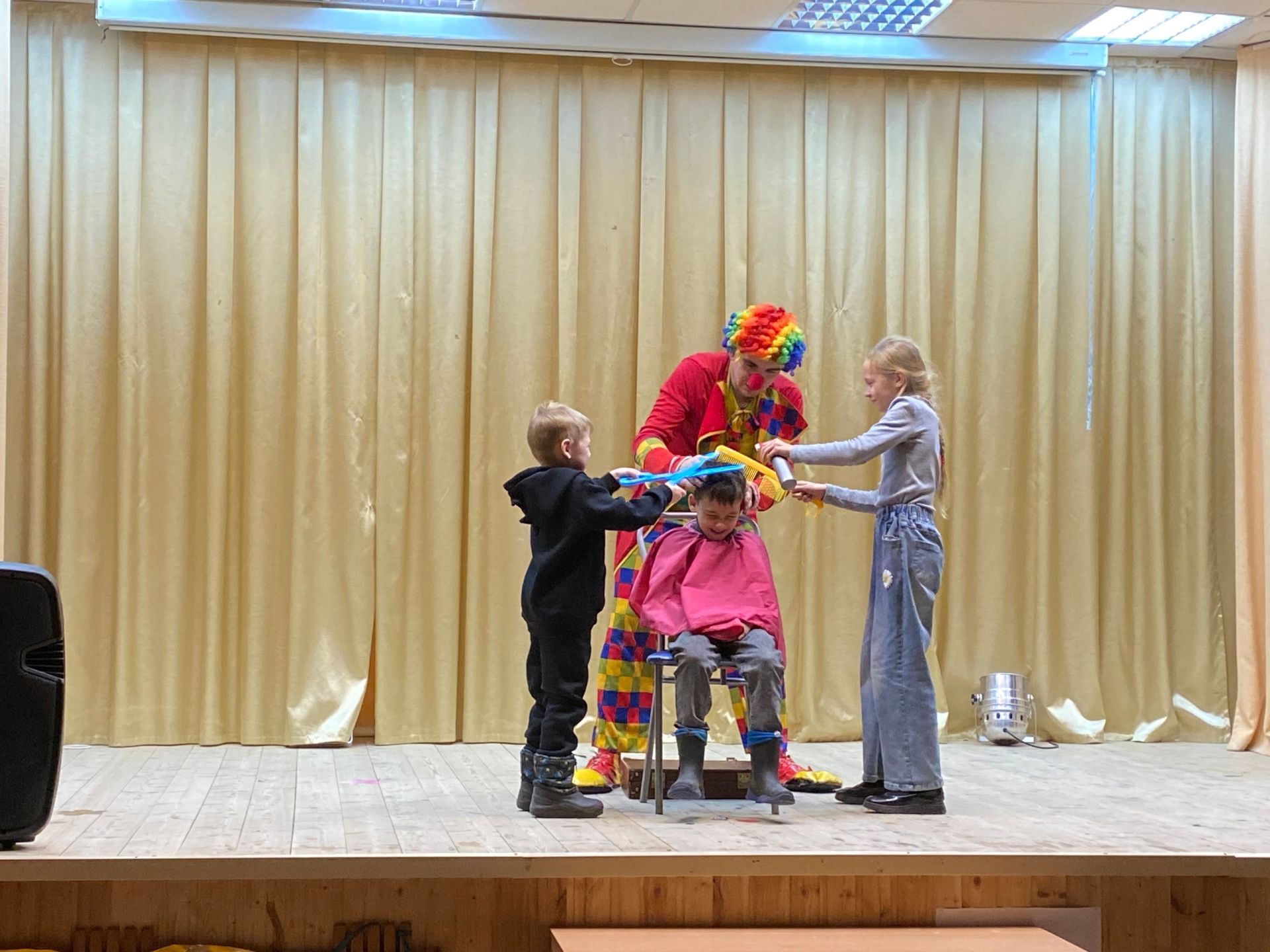 В Мунайкинском СДК прошло цирковое представление