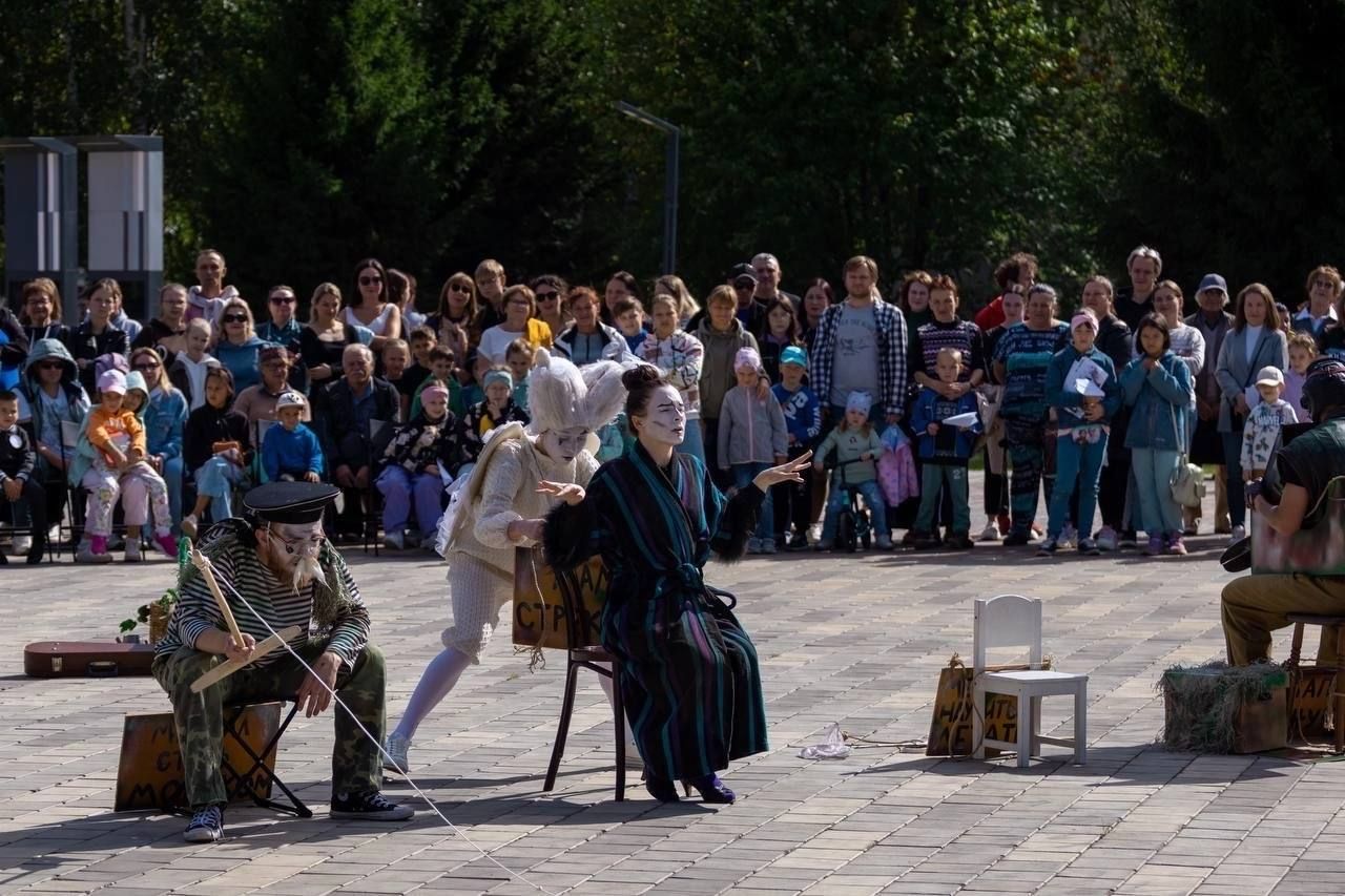В Менделеевске состоится спектакль для всей семьи «БукаЖка»