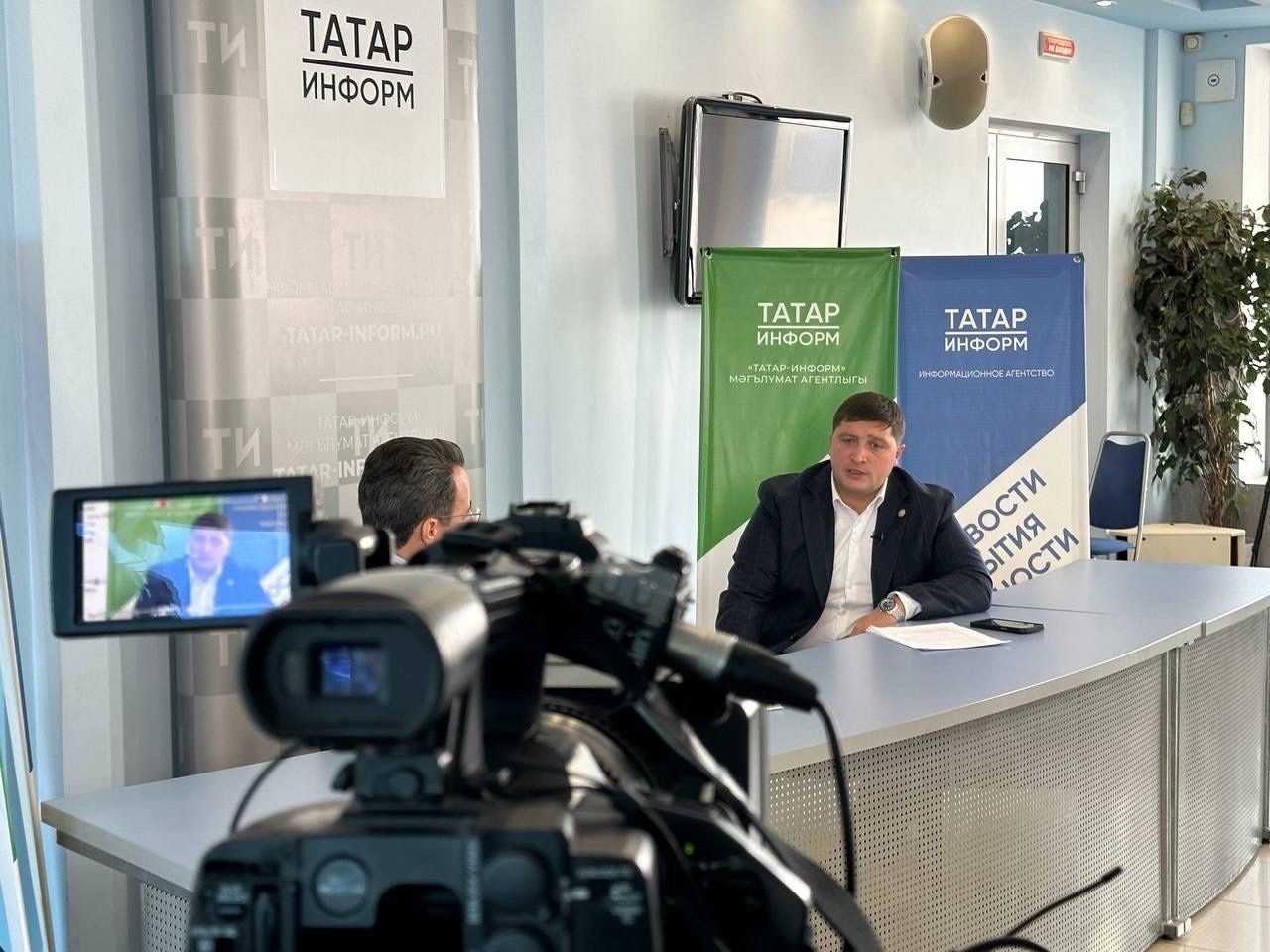 Радмир Беляев дал интервью в студии «Татар Информ»: о развитии района, планы на 2024 год