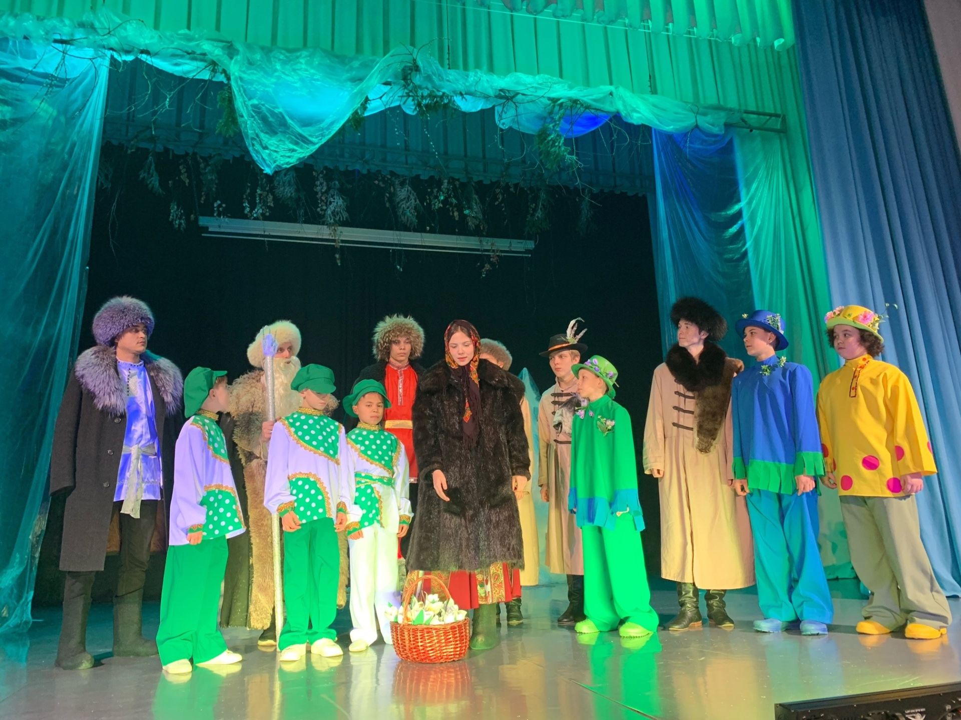 В Менделеевске стартовали новогодние театрализованные представления