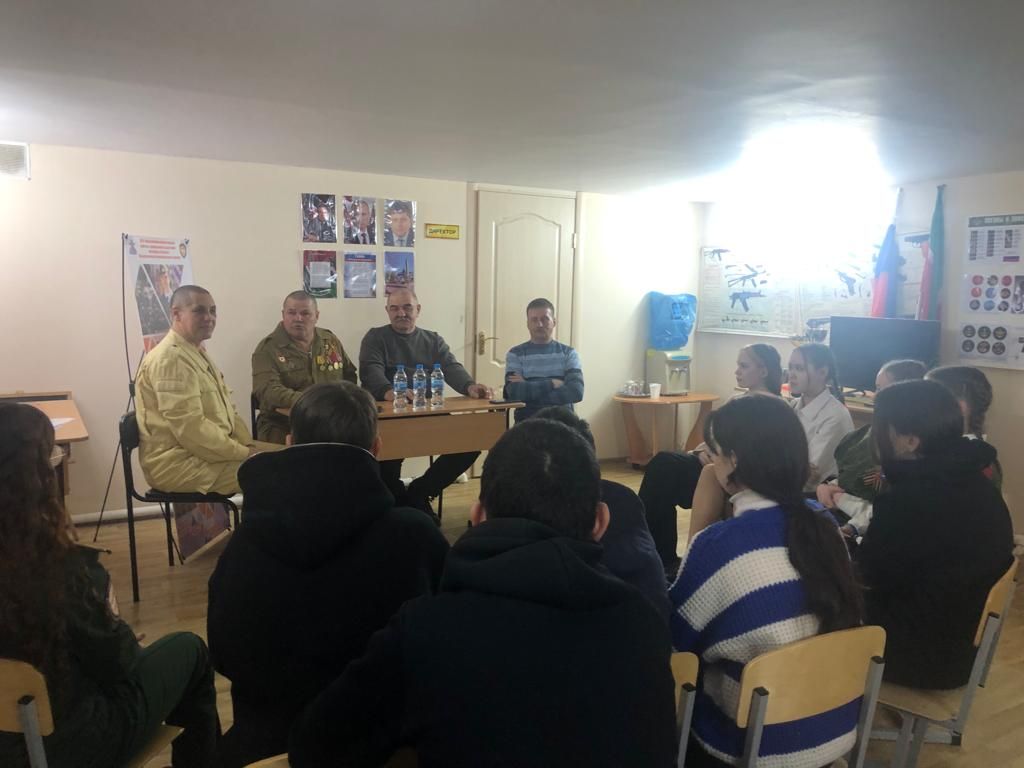 Воспитанники центра «Патриот» встретились с ветеранами Афганской войны