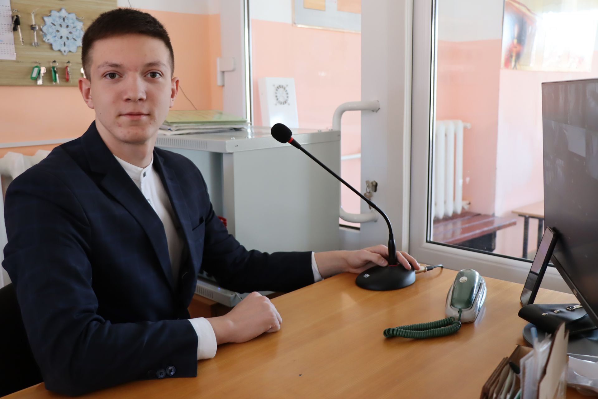 В школе № 2 Менделеевска появилось своё радио