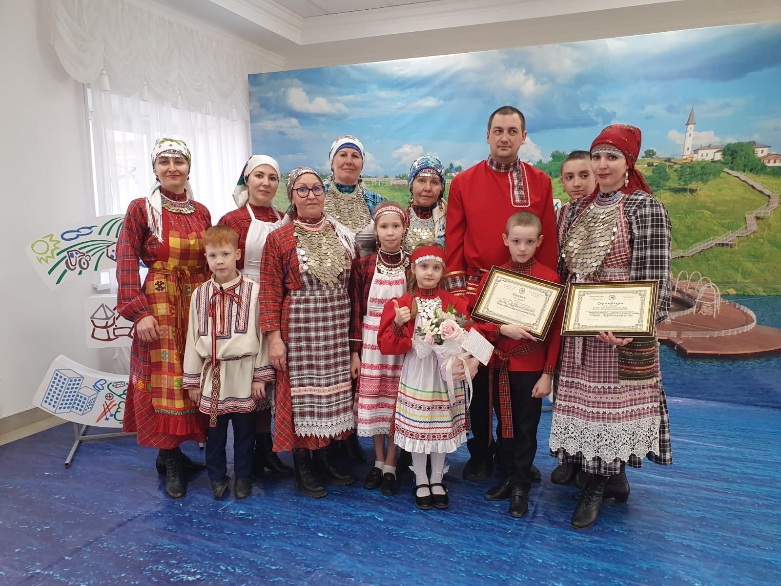 Семья Будниковых из Менделеевска заняла 3 место в зональном фестивале