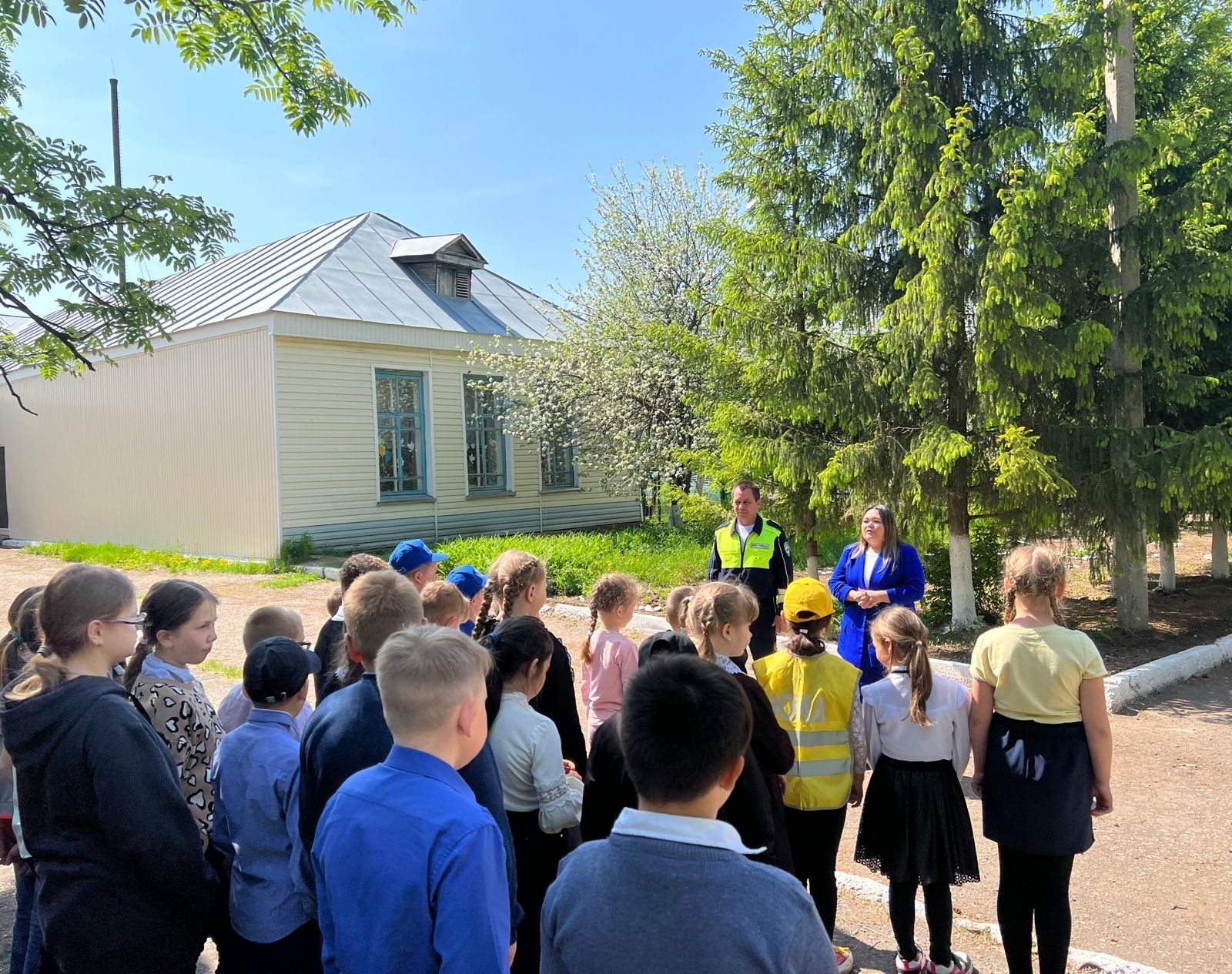 Скоро летние каникулы: менделеевцам напоминают о дорожных правилах