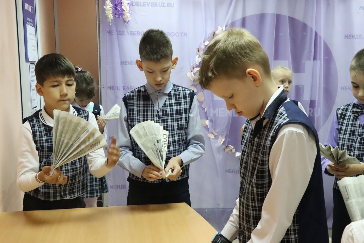 Менделеевские школьники попробовали себя в роли ведущих прогноза погоды