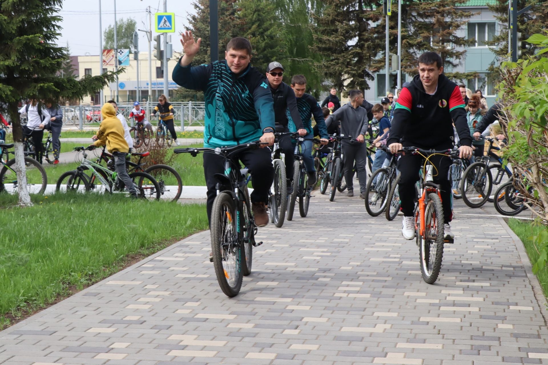 В Менделеевске дали старт велосезону