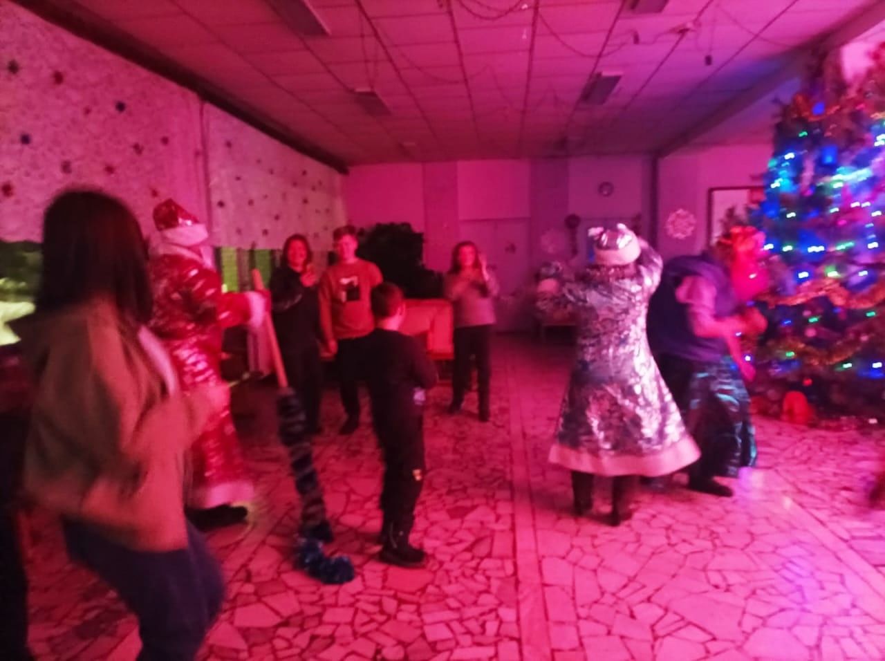 В Тихоновском СДК прошла дискотека