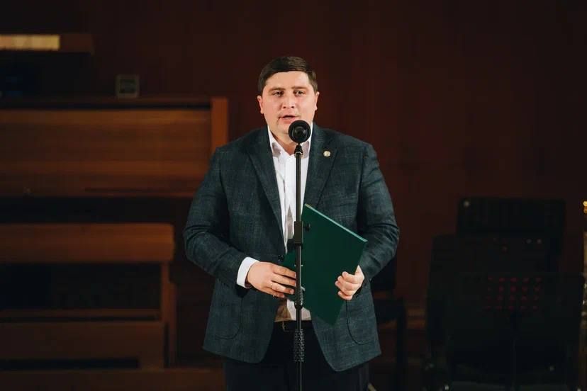 Глава Менделеевского района поздравил коллектив Казанского федерального университета с 220-летием вуза