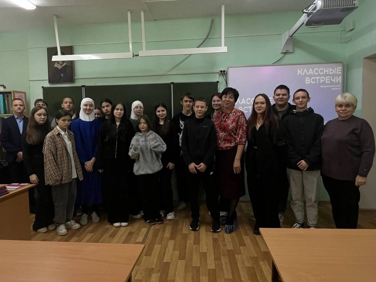 Ученики школы №2 встретились с главой Татарско-Челнинского поселения Татьяной Кузнецовой