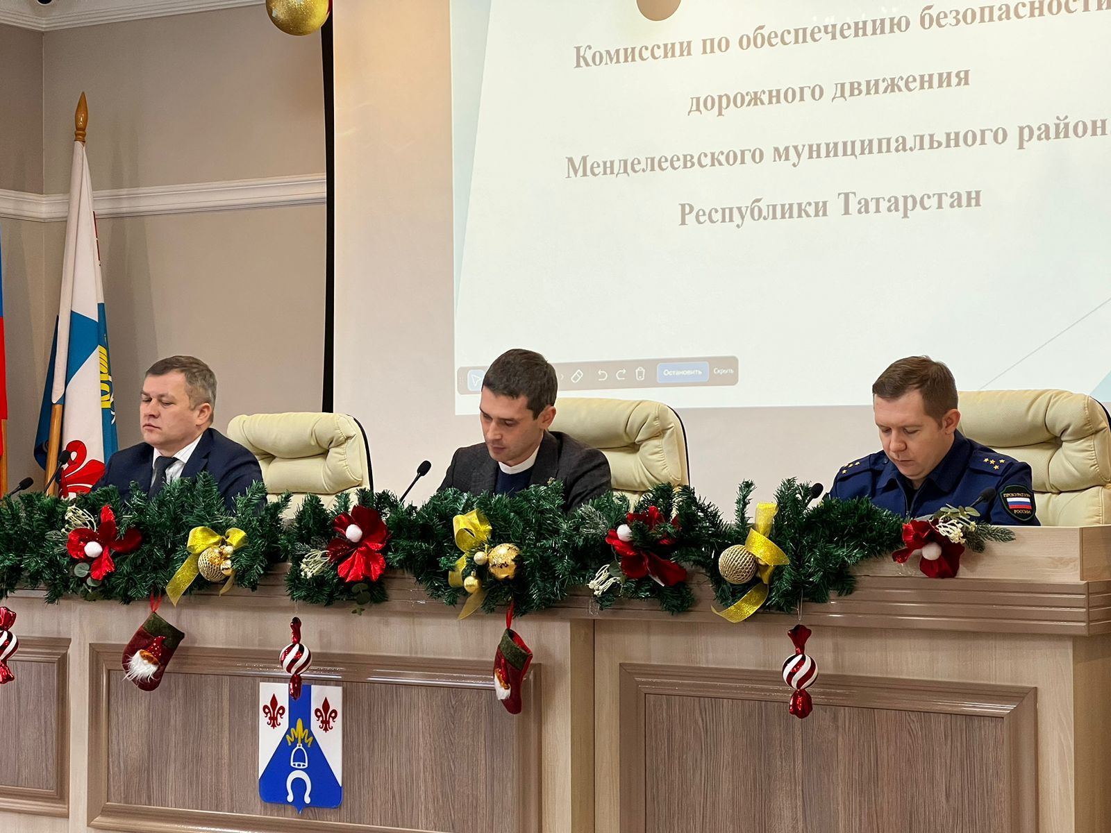 В Менделеевском районе обсудили безопасность дорожного движения